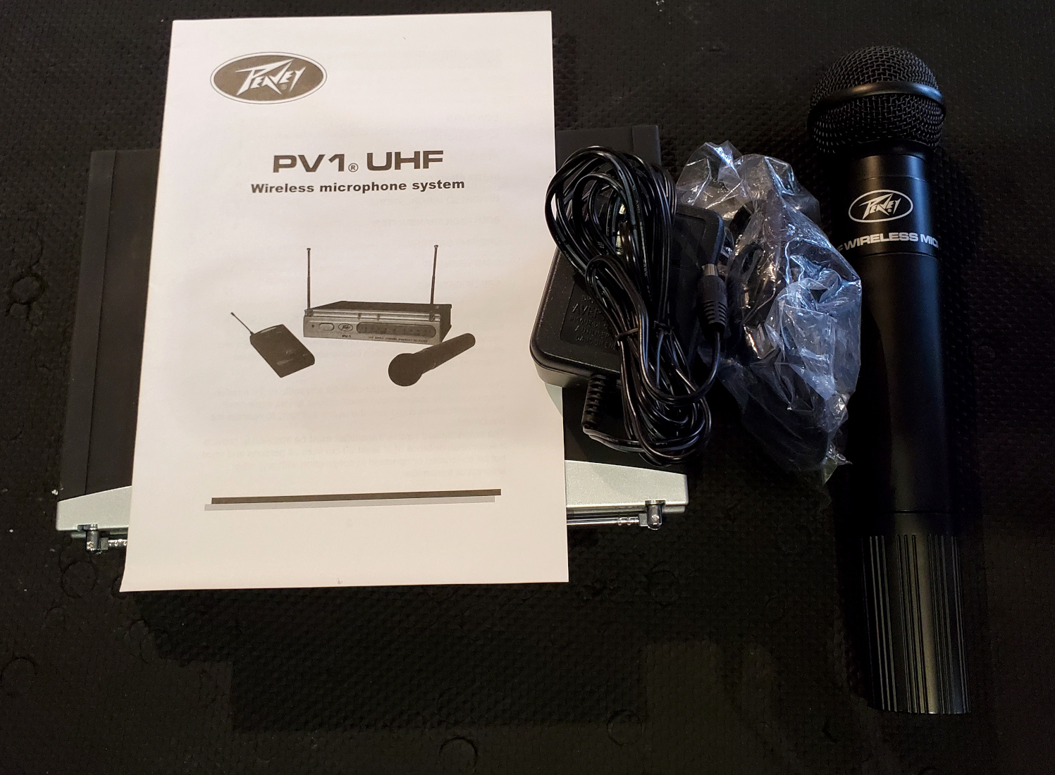 Peavey PV-1 UHF Wireless Mic Set - CONSIGNMENT &mdash; view 6