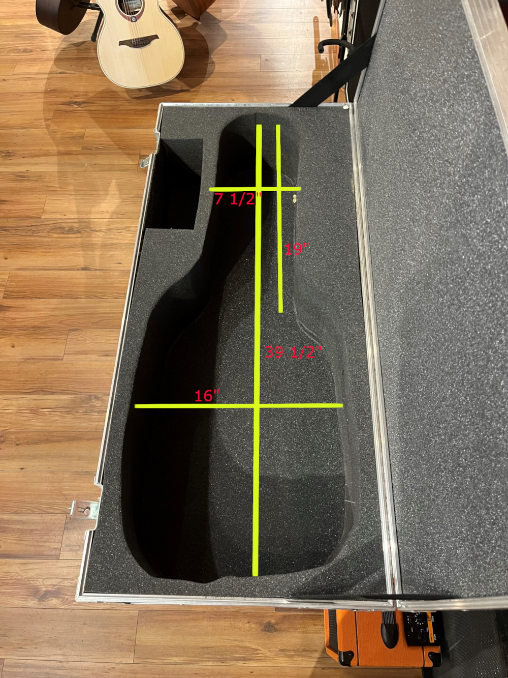 Flight Case / Road Case for Small Acoustic - CONSIGNMENT &mdash; view 4