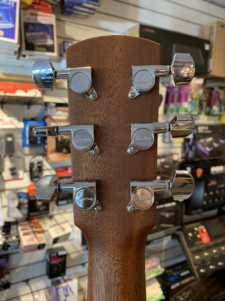 2000 Larrivee L-02 Acoustic w/OHSC &mdash; view 4