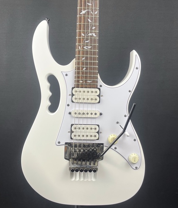 Ibanez Jem JR Steve Vai Signature Jem In White &mdash; view 2