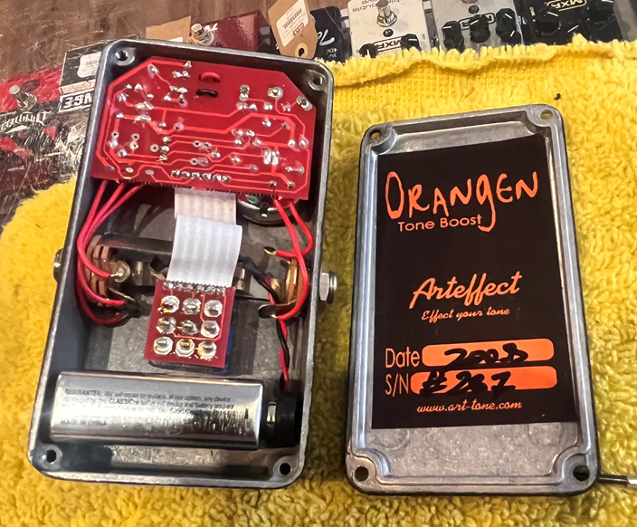 Arteffect Orangen Bass and Treble Germanium Booster Pedal w/box &mdash; view 2