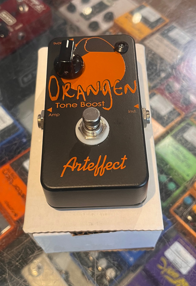 Arteffect Orangen Bass and Treble Germanium Booster Pedal w/box &mdash; view 3