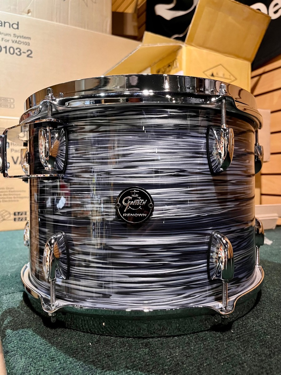 Gretsch Renown 3 Piece Shell Pack In Silver Oyster Pearl 24 13 16 &mdash; view 2