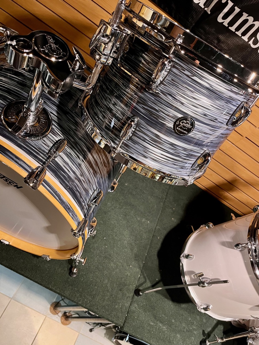Gretsch Renown 3 Piece Shell Pack In Silver Oyster Pearl 24 13 16 &mdash; view 5