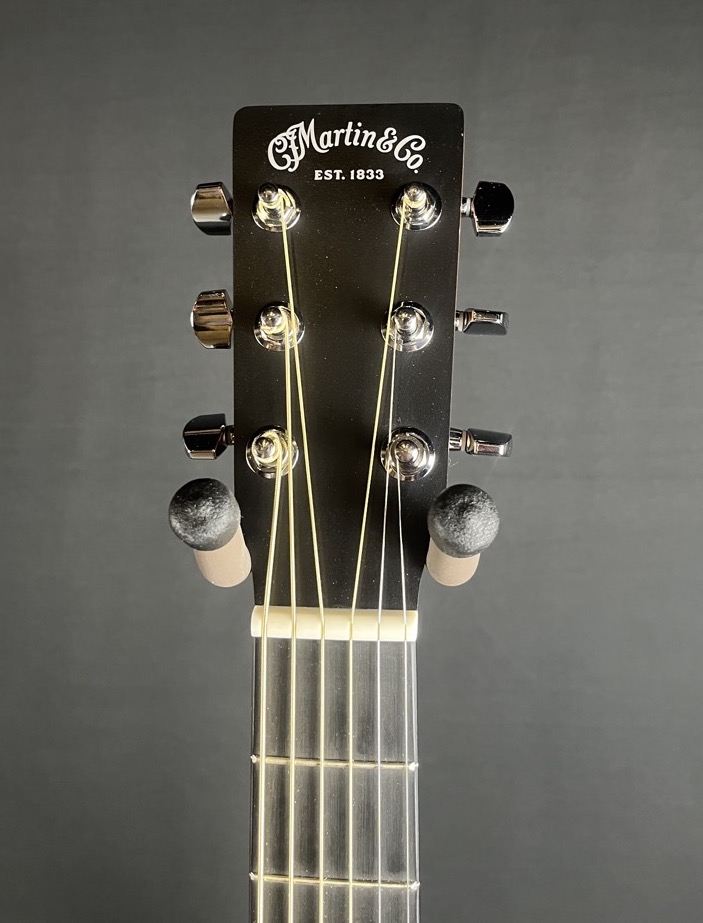 Martin D JR-10 E Dreadnought Junior w/Bag &mdash; view 4