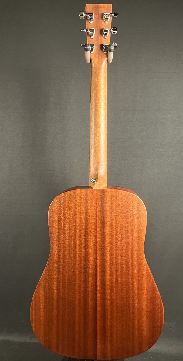 Martin D JR-10 E Dreadnought Junior w/Bag &mdash; view 5