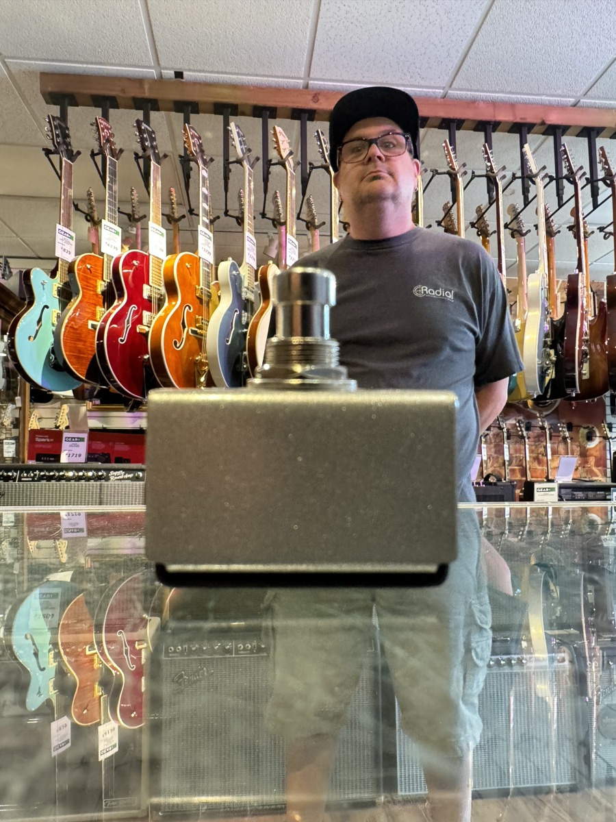 Fulltone 2B Boost Limiter Pedal &mdash; view 3