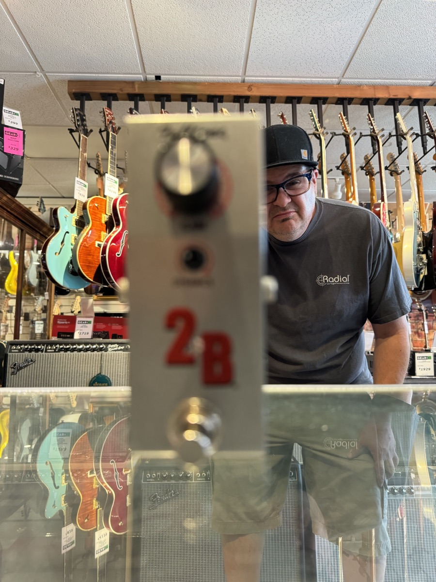 Fulltone 2B Boost Limiter Pedal &mdash; view 4