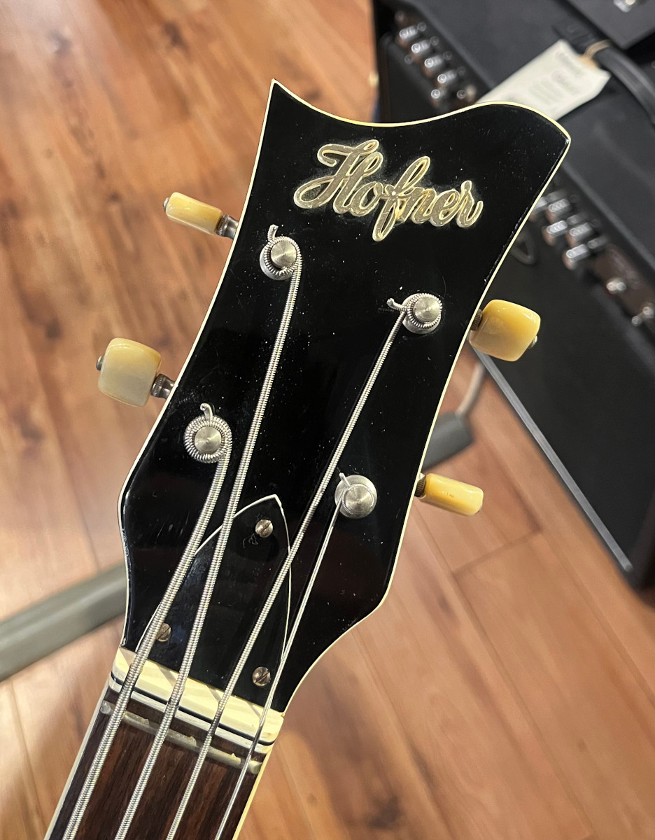Hofner Violin 500/1 Bass circa 1966 w/Case - CONSIGNMENT &mdash; view 7