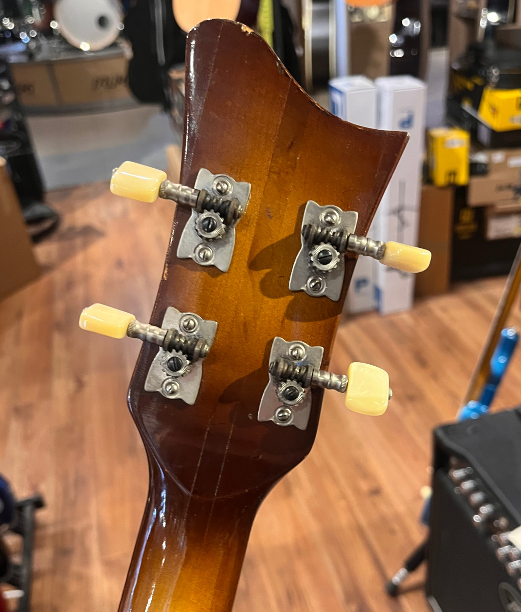 Hofner Violin 500/1 Bass circa 1966 w/Case - CONSIGNMENT &mdash; view 8