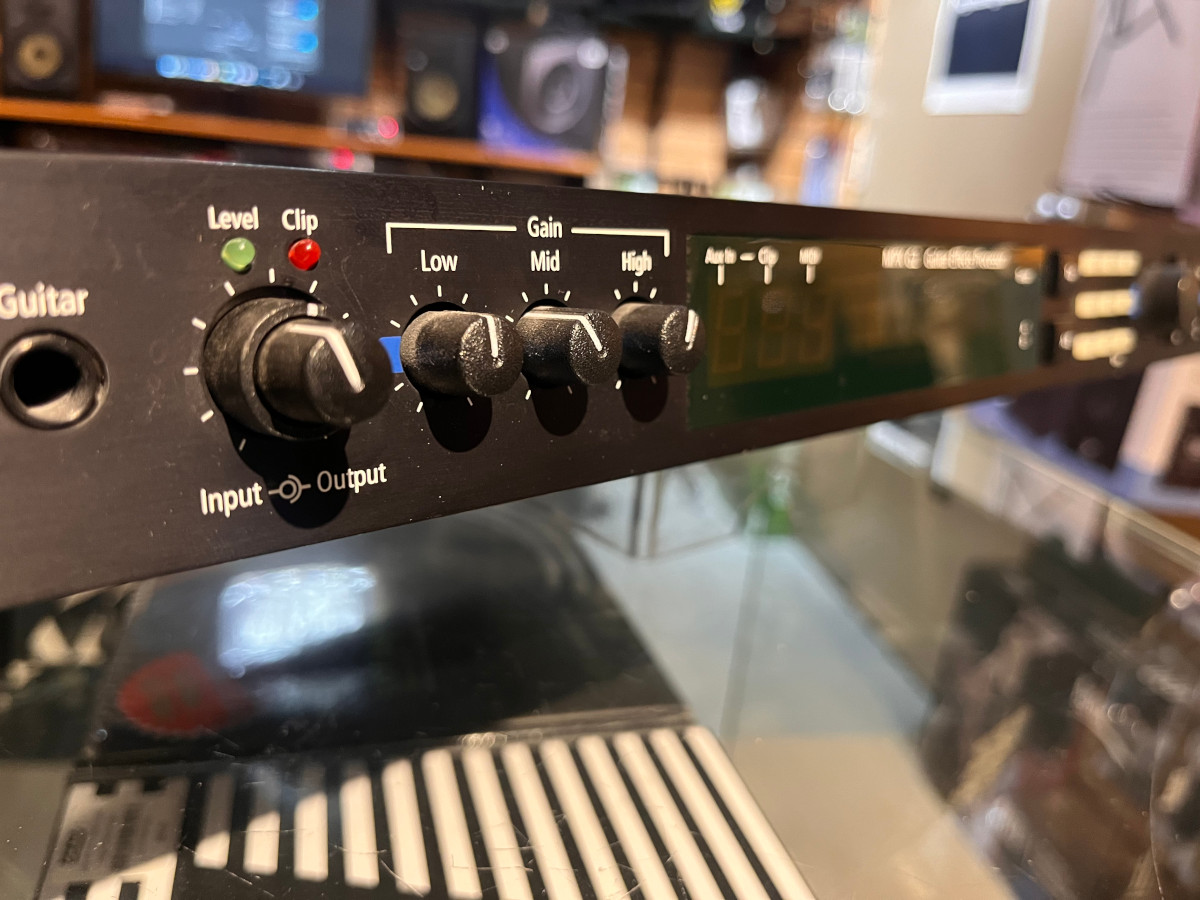 Lexicon MPXG2 Multi Effects Guitar Processor - CONSIGNMENT &mdash; view 4