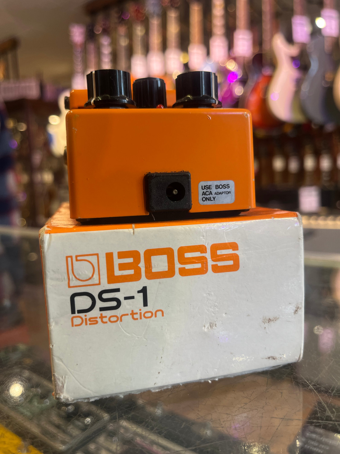 BOSS DS-1 Distortion Pedal circa 1985 MIJ w/box &mdash; view 4