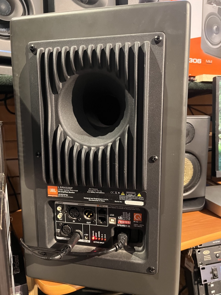 JBL LSR4328P 8" Powered  Monitors -  Pair &mdash; view 4