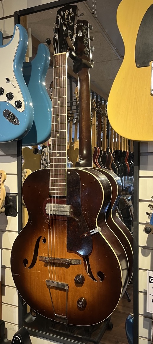 Harmony Montgomery Wards H51 8384 Archtop Guitar P13 Pickup w/Case
