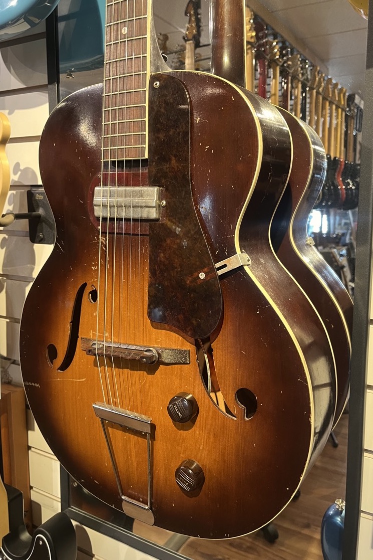 Harmony Montgomery Wards H51 8384 Archtop Guitar P13 Pickup w/Case &mdash; view 2