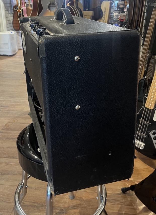 Fender Hot Rod Deluxe 1x12 40 Watt Amplifier - CONSIGNMENT &mdash; view 4
