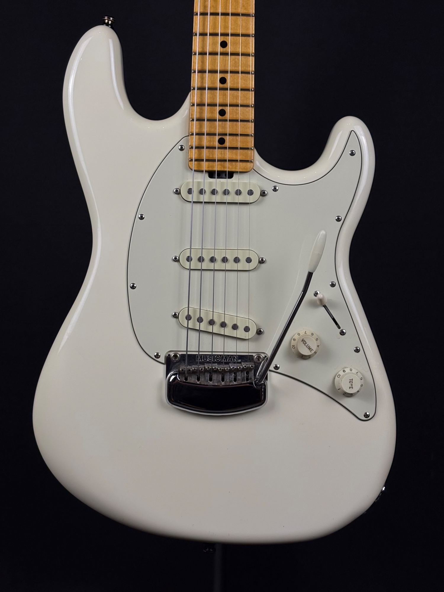 Ernie Ball Music Man 2016 Cutlass Ivory w/OHSC &mdash; view 2