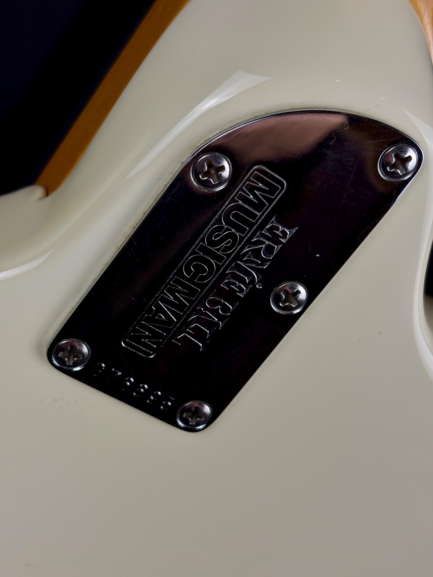 Ernie Ball Music Man 2016 Cutlass Ivory w/OHSC &mdash; view 5
