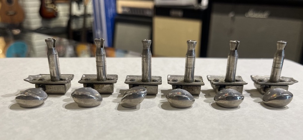 Kluson '64-'67 Tuners w/Screws and Bushings - CONSIGNMENT &mdash; view 4