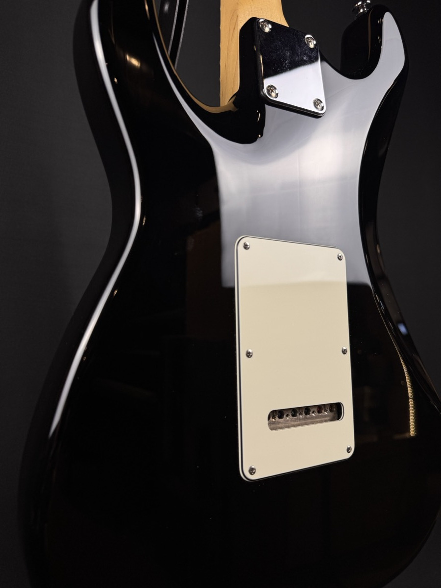 Suhr Classic Pro SSS Strat Style w/Bag - CONSIGNMENT &mdash; view 14