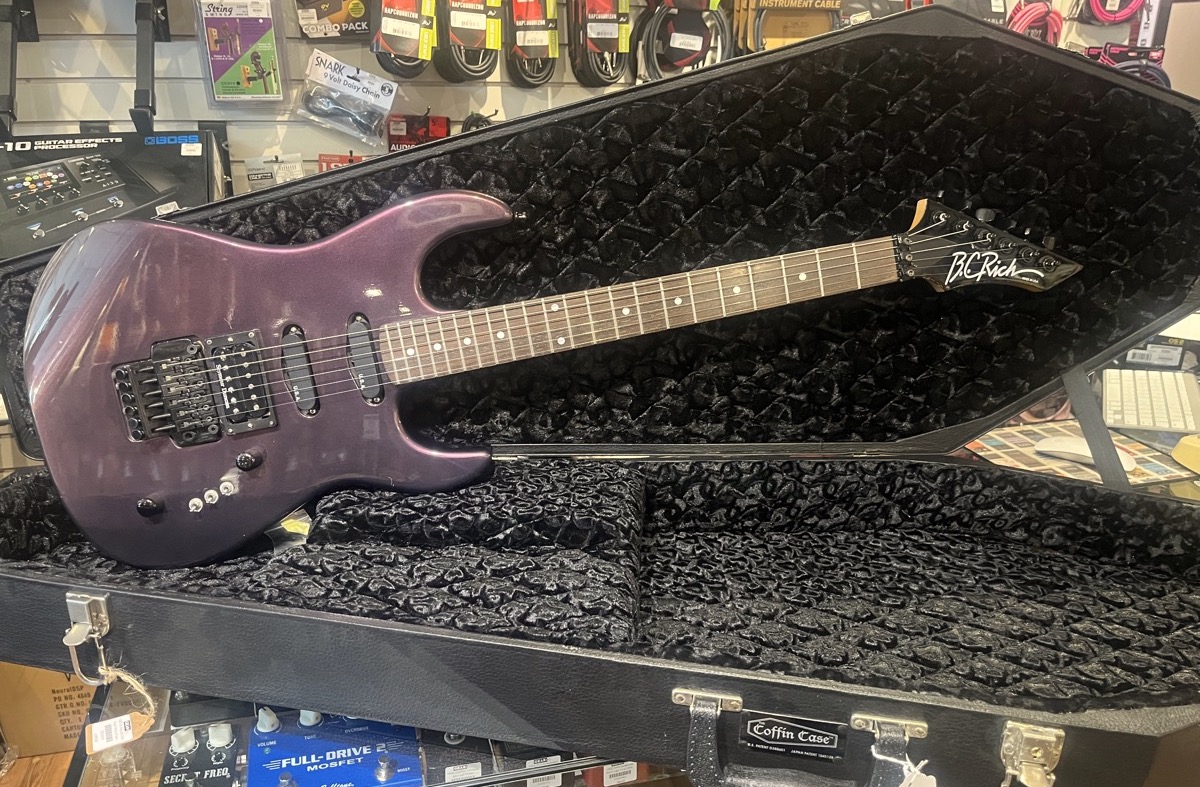 BC Rich USA STIII Super Strat w/Case, Purple - CONSIGNMENT