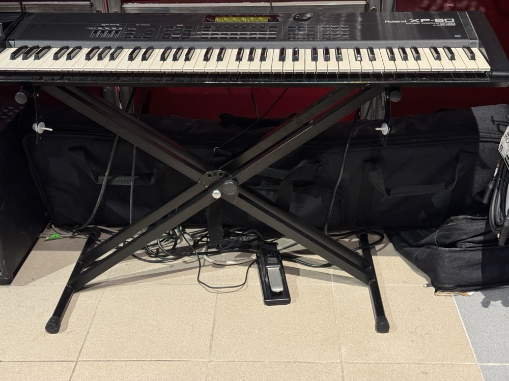 Roland XP-80 76 Key Synth, Bag, Fully Serviced, New Battery - CONSIGNMENT