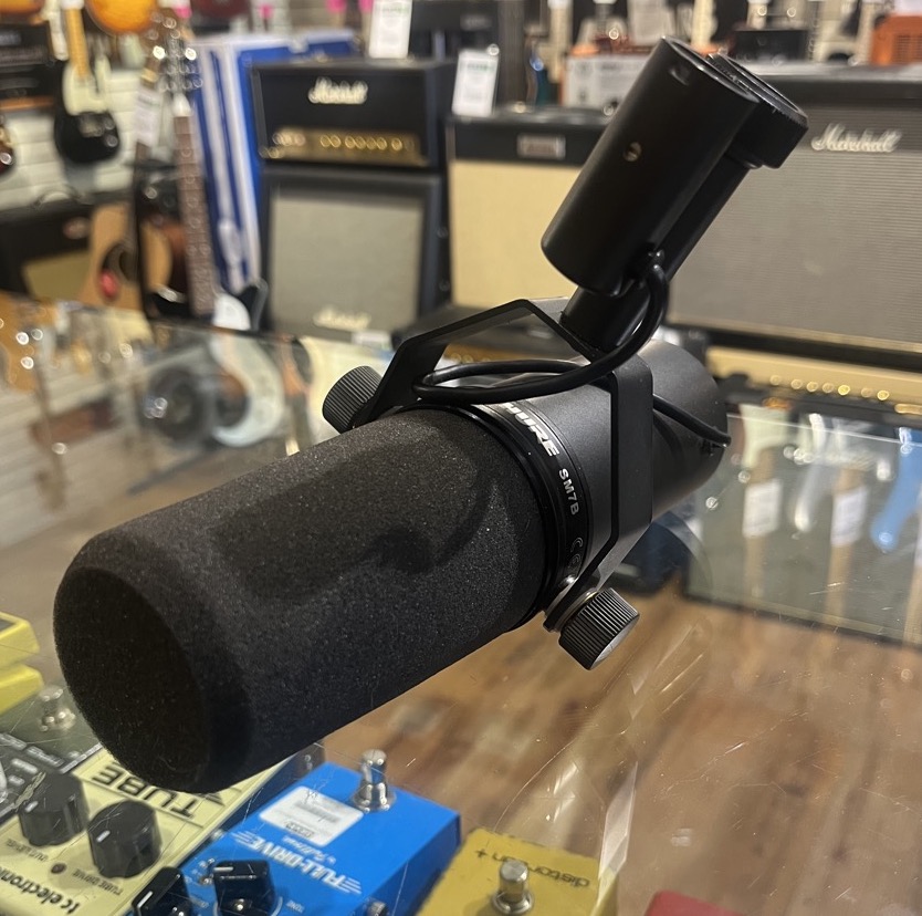 Shure SM7B Dynamic Broadcast Microphone &mdash; view 2