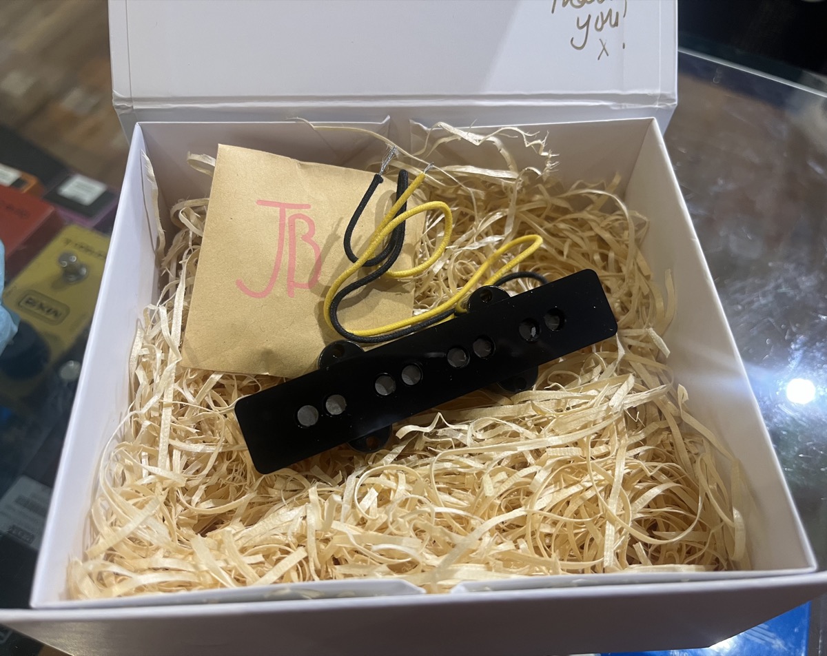 Monty's Retro Wind Jazz Bridge Bass pickup &mdash; view 2
