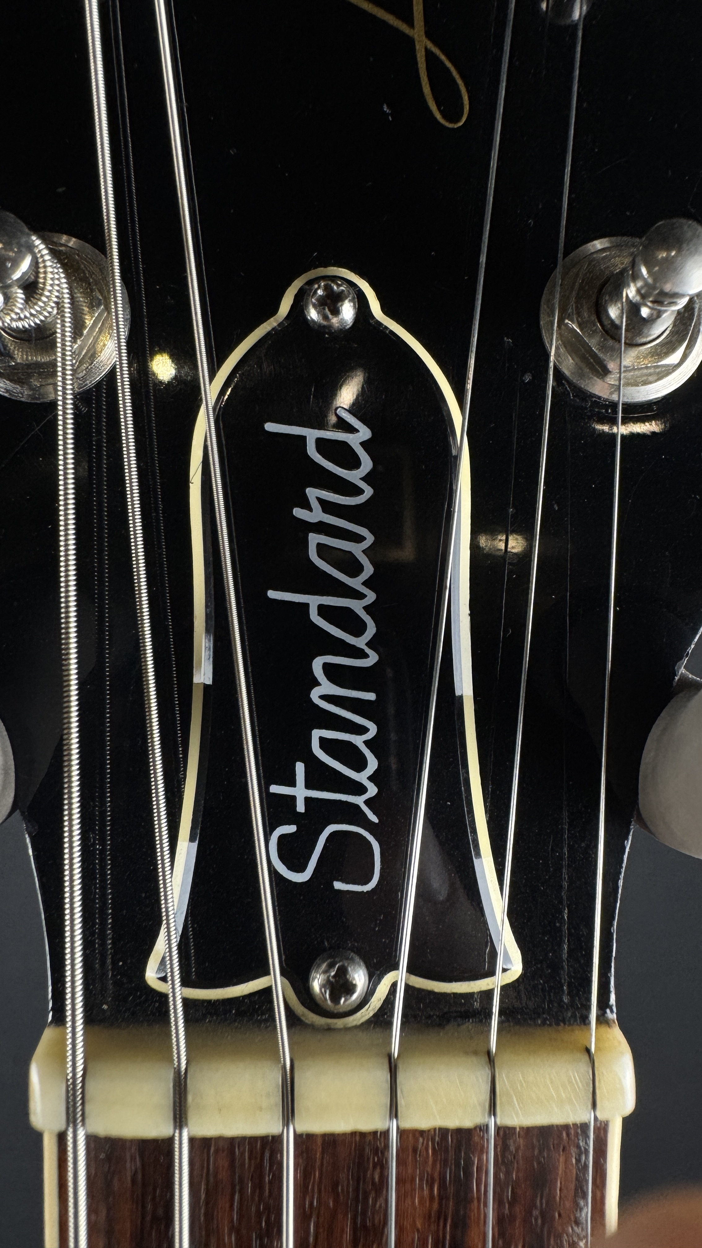 Gibson 1981 Les Paul Standard Cherry Burst w/OHSC - CONSIGNMENT &mdash; view 8