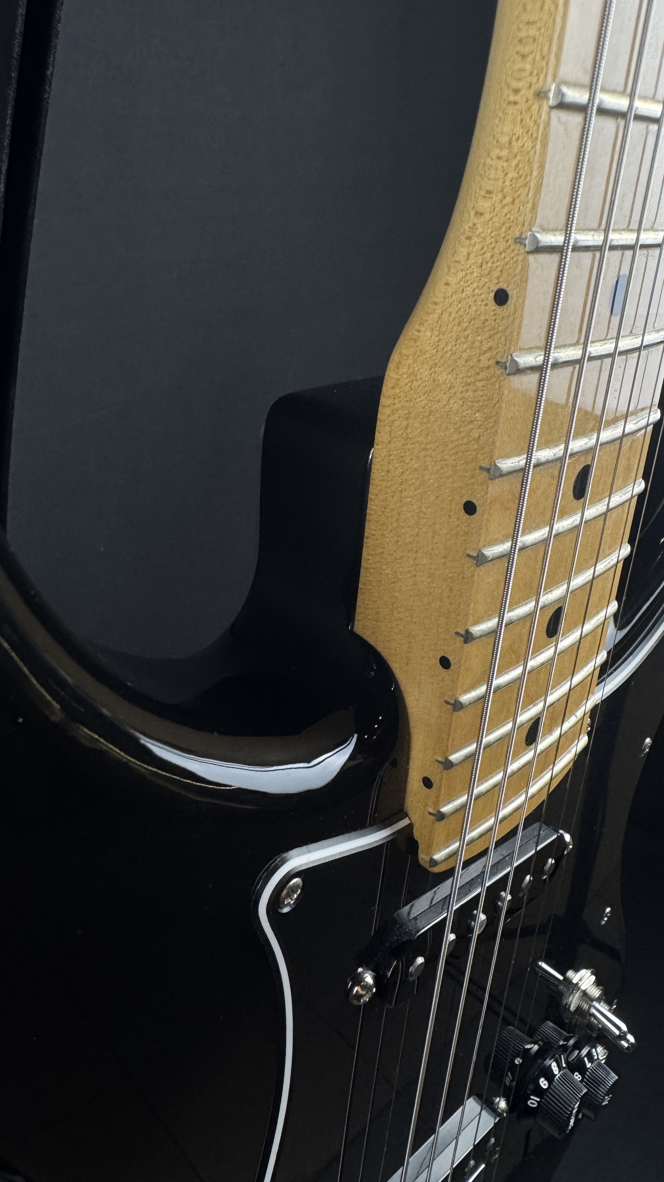 Fender Player 2021 Lead II Electric Guitar Black &mdash; view 10