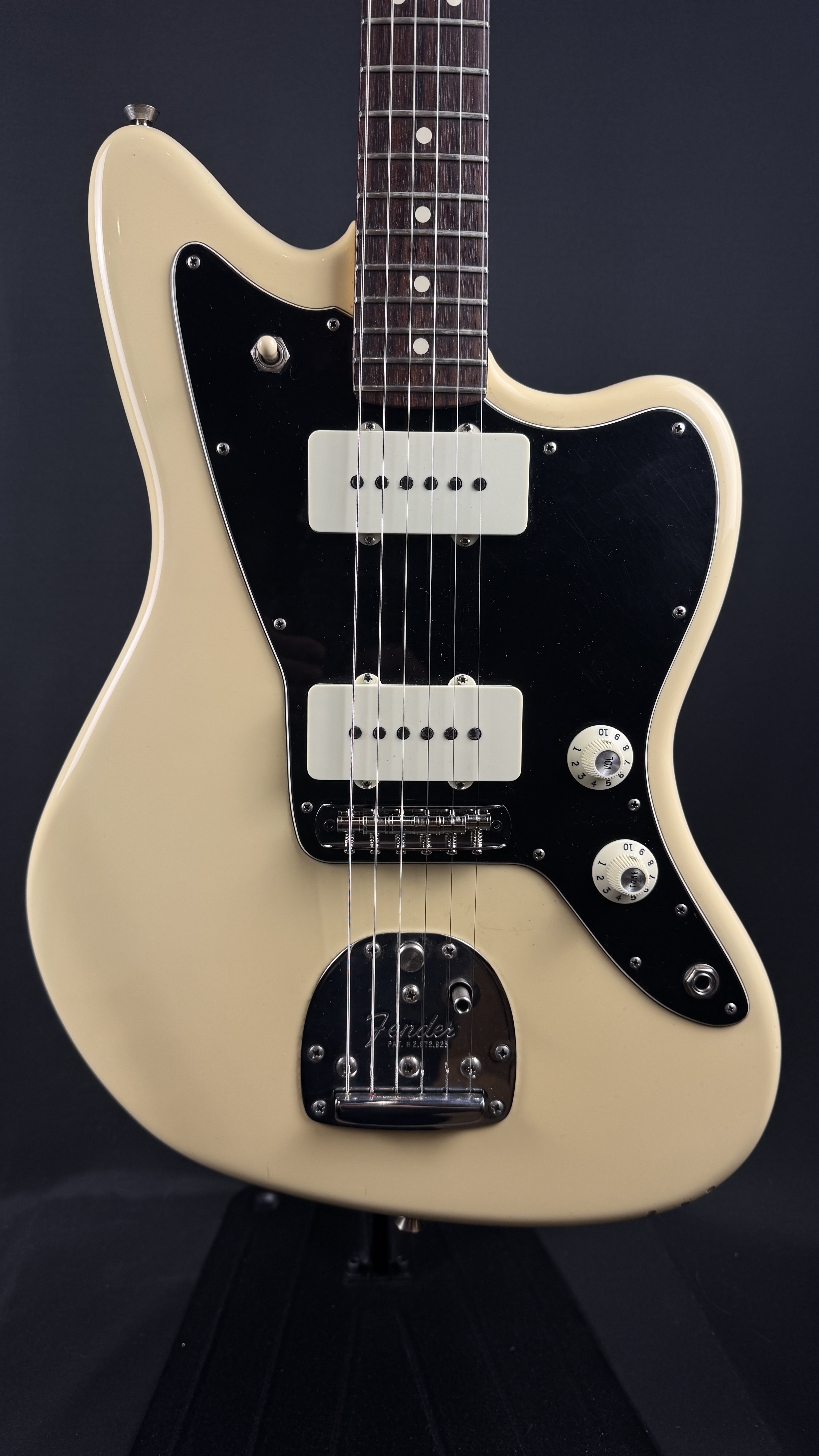 Fender 2017 American Professional Jazzmaster Olympic White w/OHSC &mdash; view 2