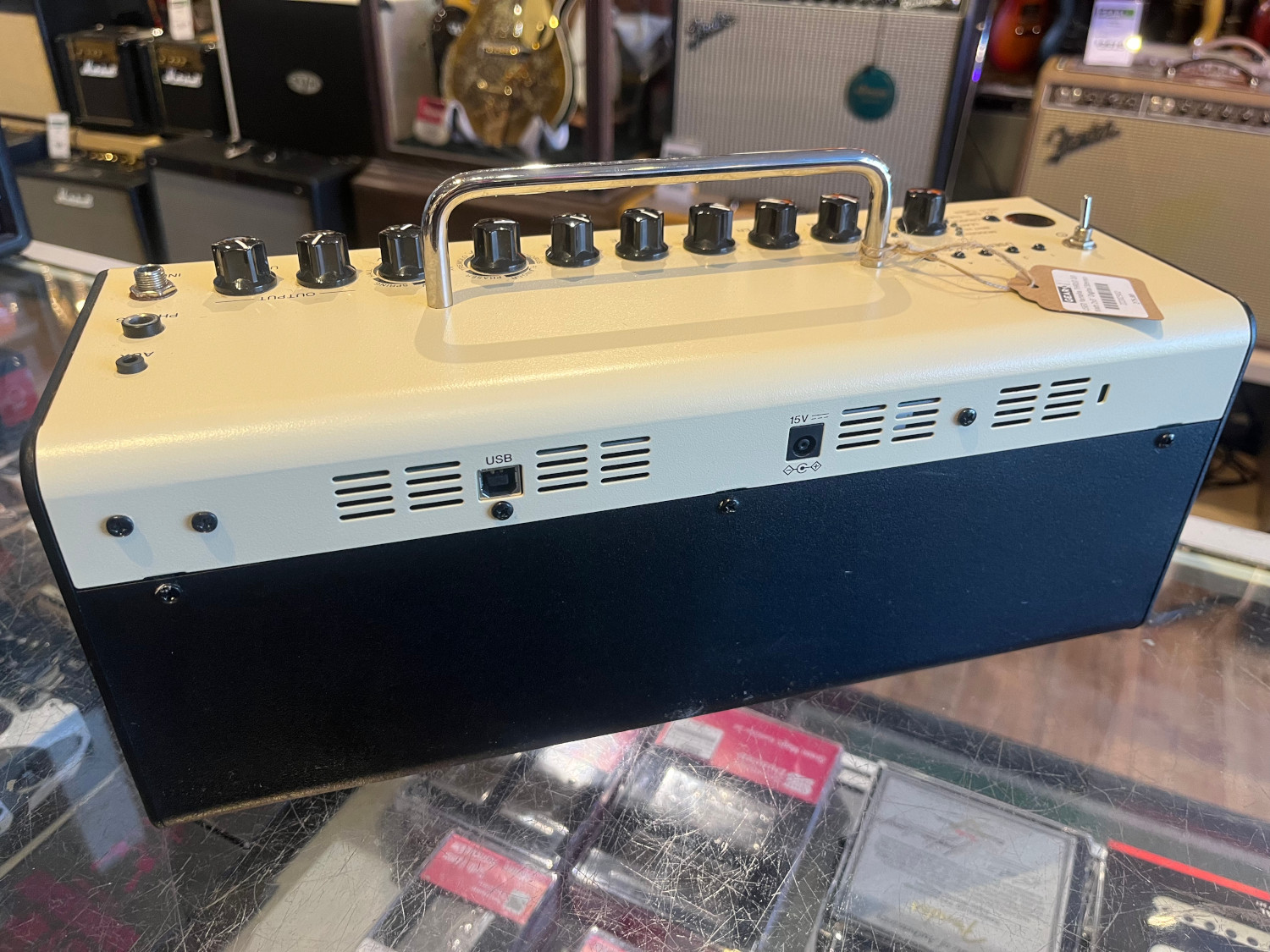 Yamaha THR10 10 Watt 2x3" Digital Stereo Amplifier w/AC &mdash; view 2
