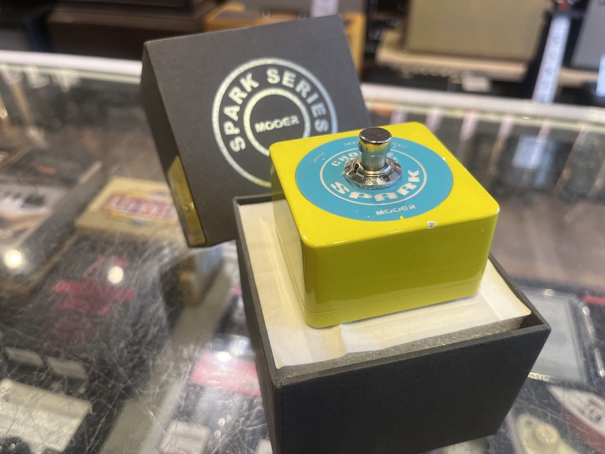 Mooer Spark Chorus Pedal w/Box &mdash; view 4