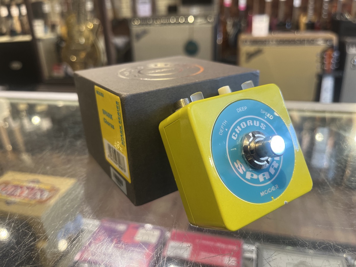 Mooer Spark Chorus Pedal w/Box &mdash; view 5