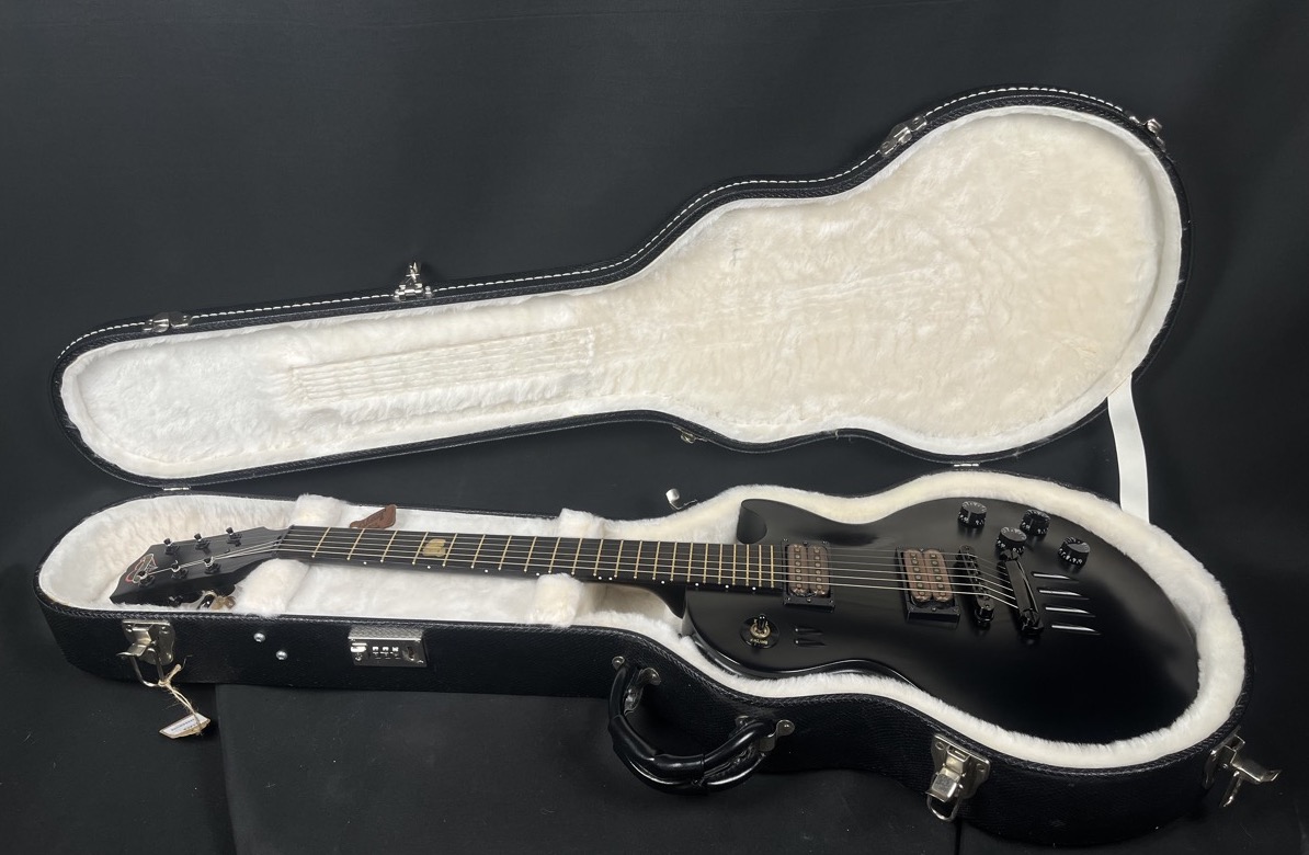 Gibson Les Paul Menace w/OHSC - CONSIGNMENT &mdash; view 6