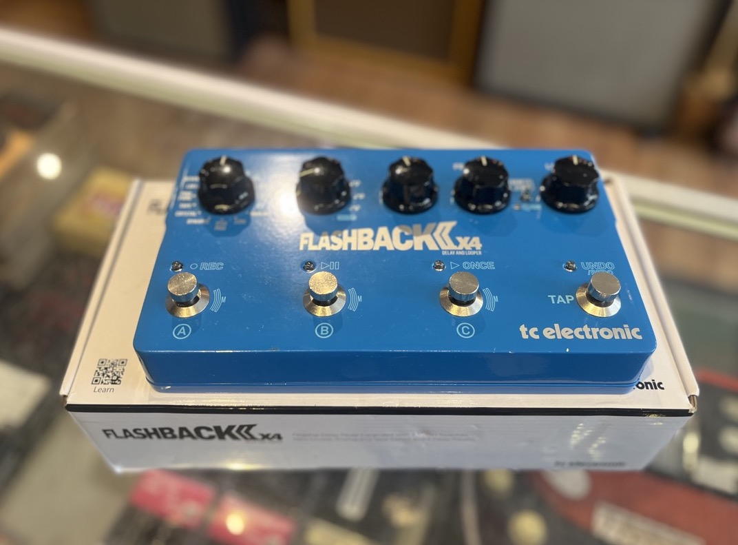T.C. Electronics Flashback 2 x4 Delay Pedal w/Box &mdash; view 2