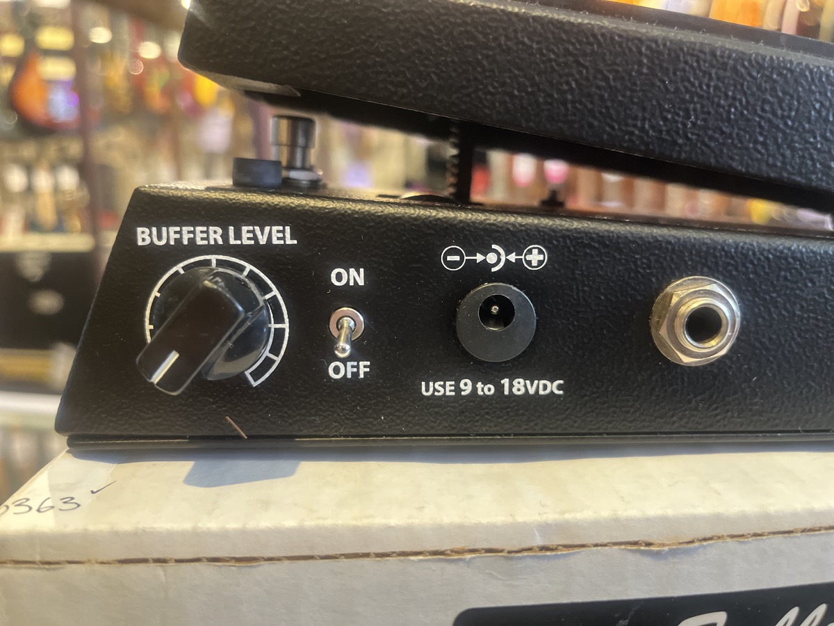 Fulltone Clyde Deluxe Triple Wah Pedal w/Box - CONSIGNMENT &mdash; view 6