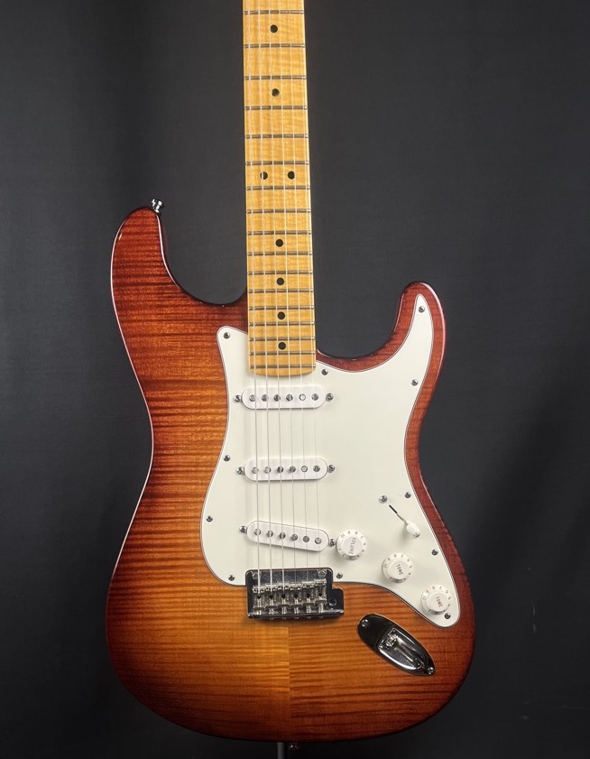 Fender 2011 American Select Series Stratocaster Maple Neck w/OHSC &mdash; view 2