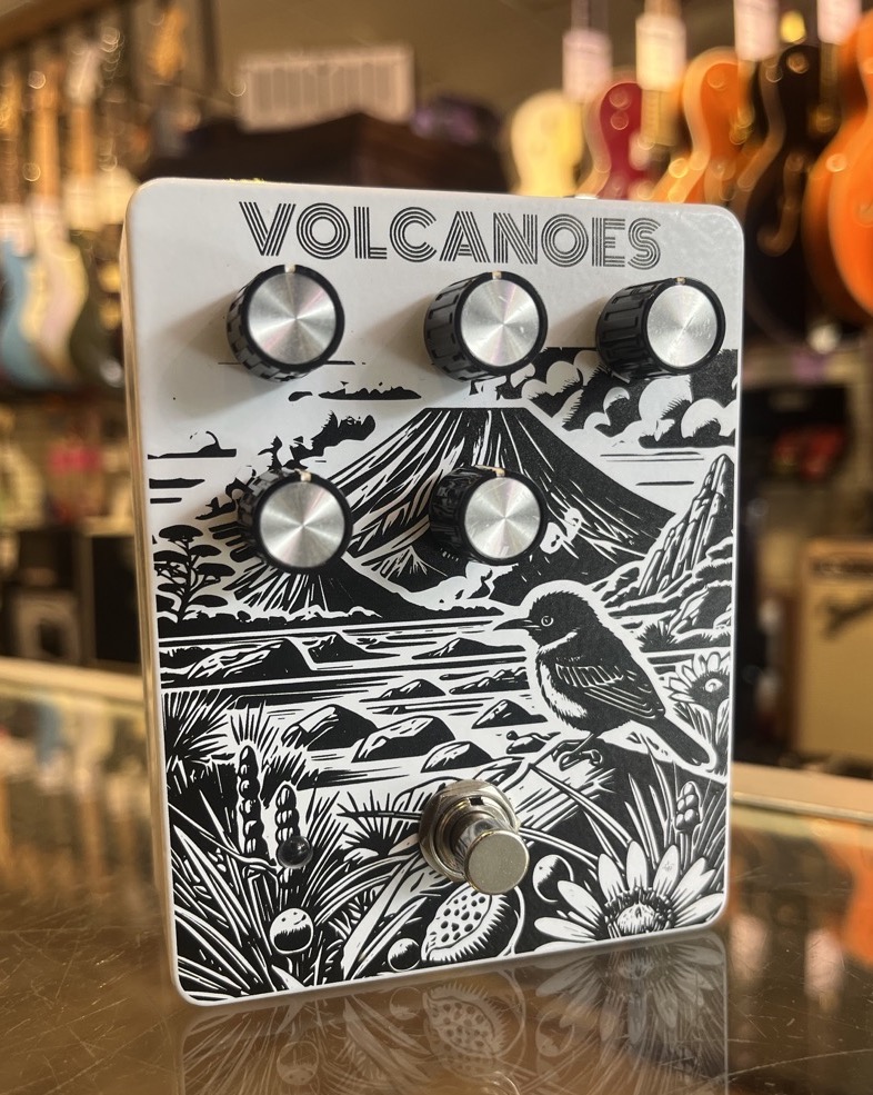 Spruce Effects Volcanoes Octave Fuzz Pedal Junior Ranger Series w/box