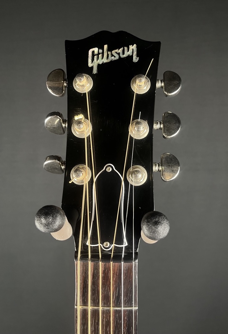Gibson J-45 Standard, 2010, Vintage Sunburst - CONSIGNMENT &mdash; view 5