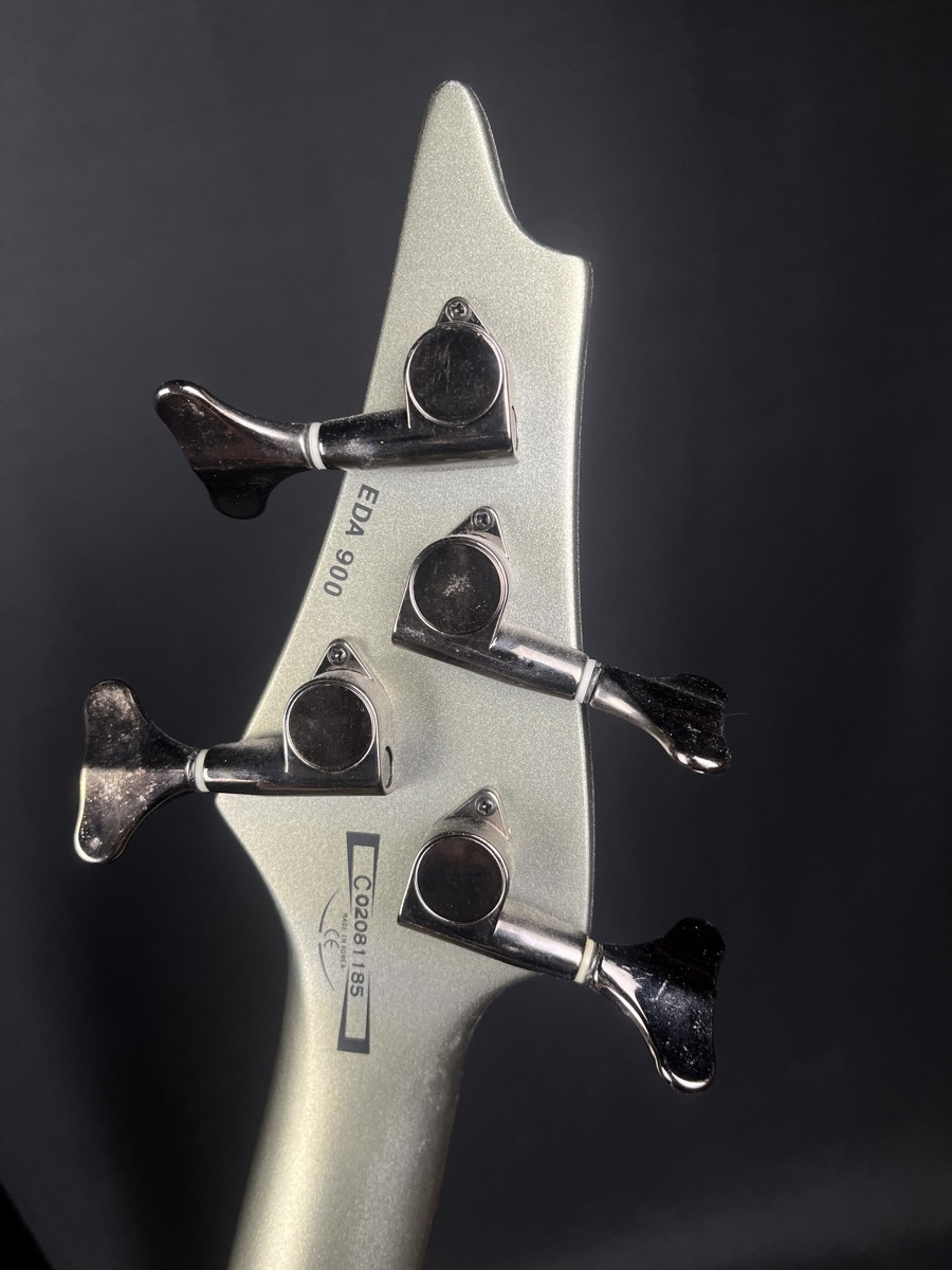 Ibanez EDA 900 Ergodyne 4 String Bass Flat Silver &mdash; view 9