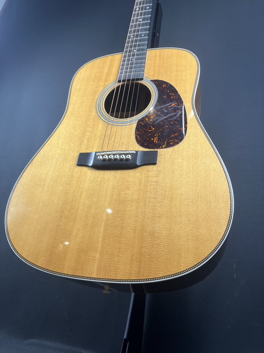 2017 Martin HD-28 Acoustic Dreadnought w/OHSC - CONSIGNMENT &mdash; view 9