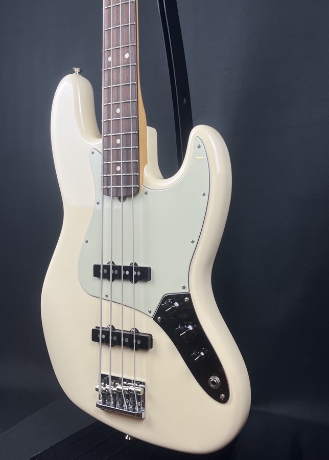 Fender 2017 American Professional Jazz Bass w/Case - CONSIGNMENT &mdash; view 3