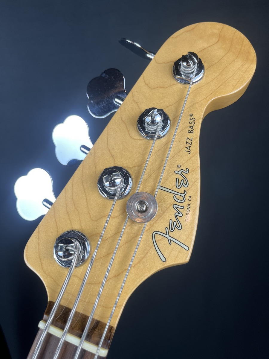 Fender 2017 American Professional Jazz Bass w/Case - CONSIGNMENT &mdash; view 8