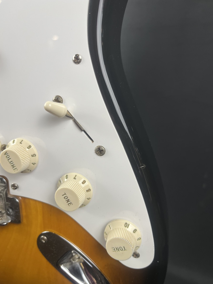 Fender Classic Series 50's Stratocaster 2 Tone Sunburst MIM w/Gigbag &mdash; view 8