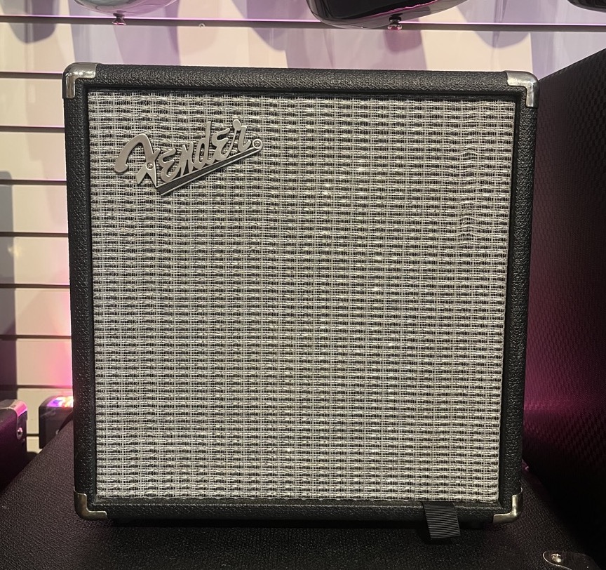 Fender Rumble 15 Bass Amp - CONSIGNMENT