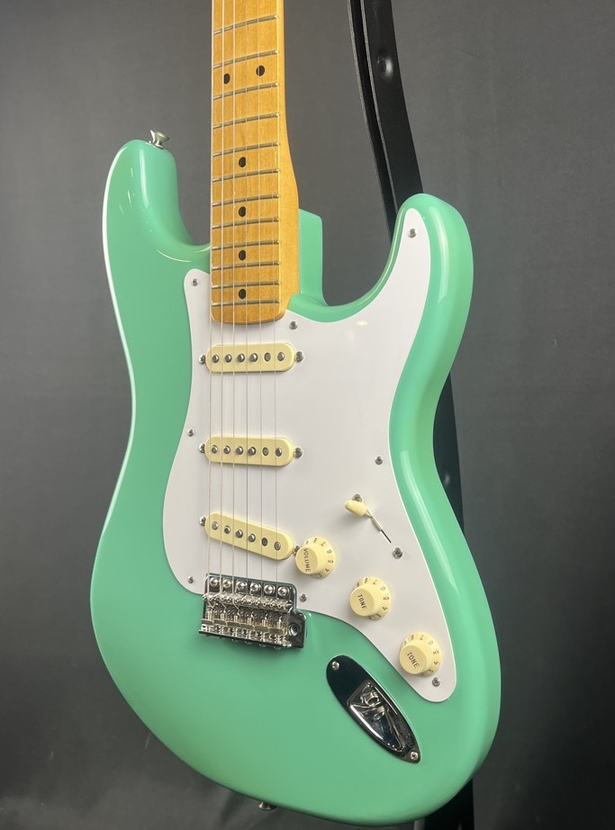 Fender 2019 Vintera 50's Stratocaster Seafoam Green w/Bag &mdash; view 2