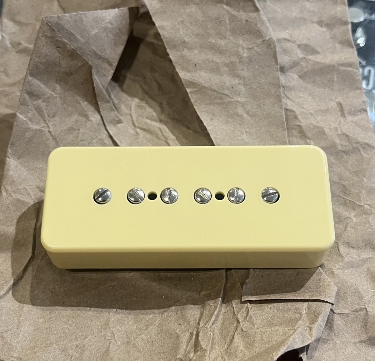 Gibson P-90 Soapbar Bridge Pickup Cream &mdash; view 2