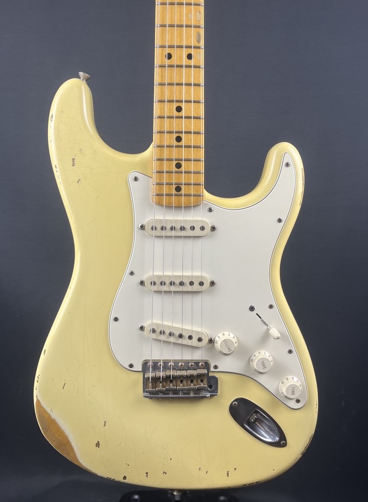 Fender 2006 Custom Shop Heavy Relic Olympic White w/OHSC &mdash; view 2