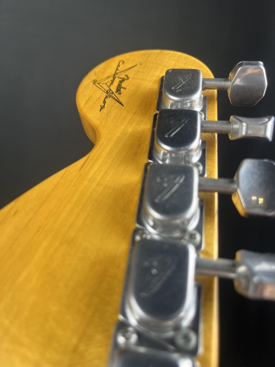 Fender 2006 Custom Shop Heavy Relic Olympic White w/OHSC &mdash; view 10